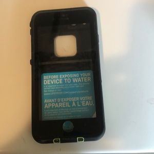 iPhone 8 life proof case